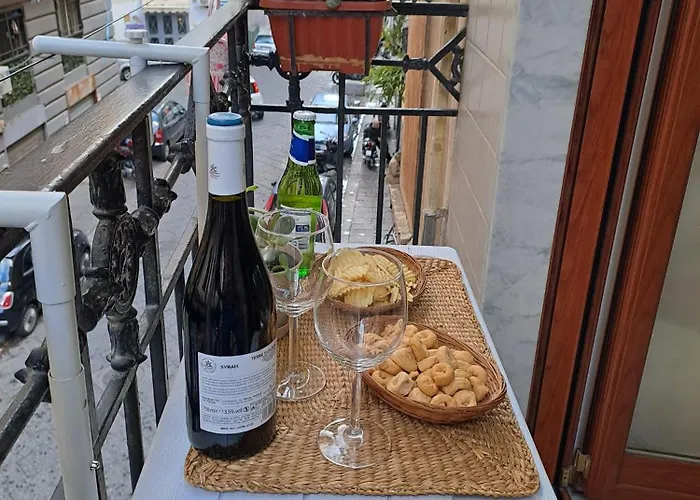 Casa Sulla Nuvola Duomo Centro Storico Di Napoli